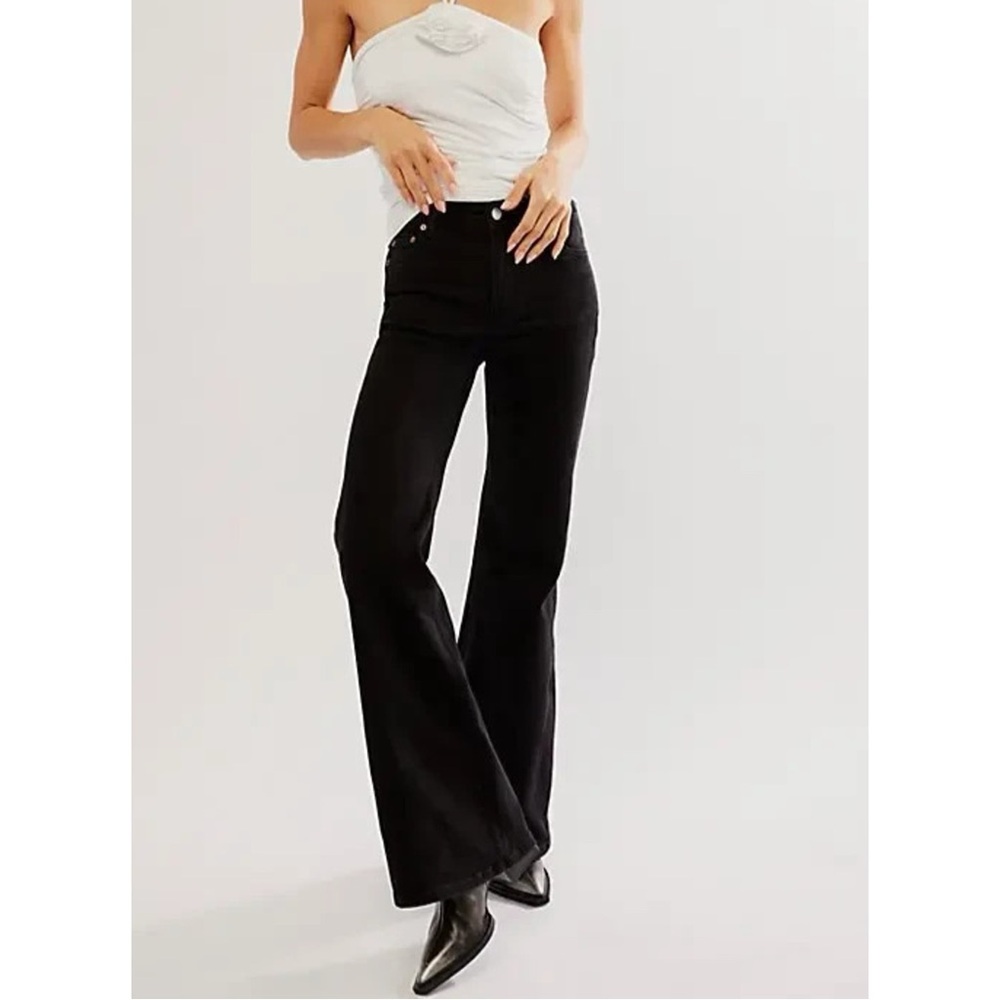 Favorite Daughter The Valentina Flare Super High Rise Flare‎ Boulder Jeans